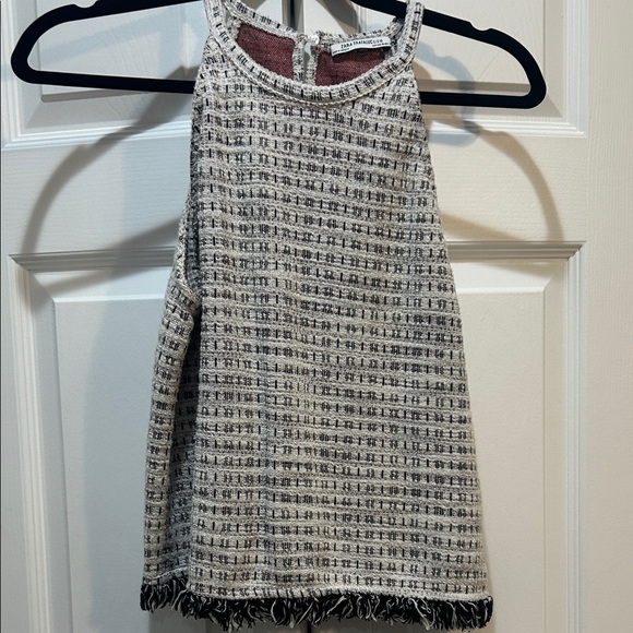 Zara Tops - Zara Black and White Textured Sleeveless Top